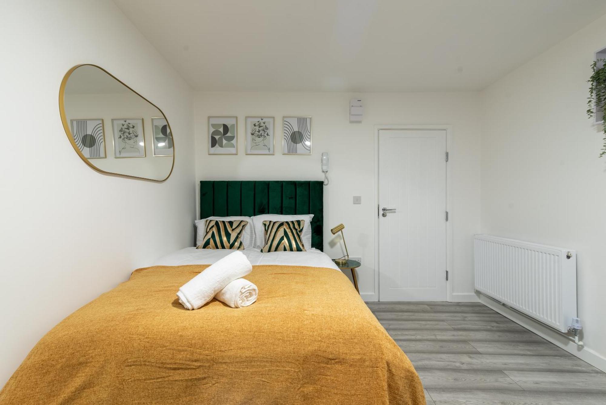 Cosy Cardiff Apartments - Garden Lounge Exterior photo