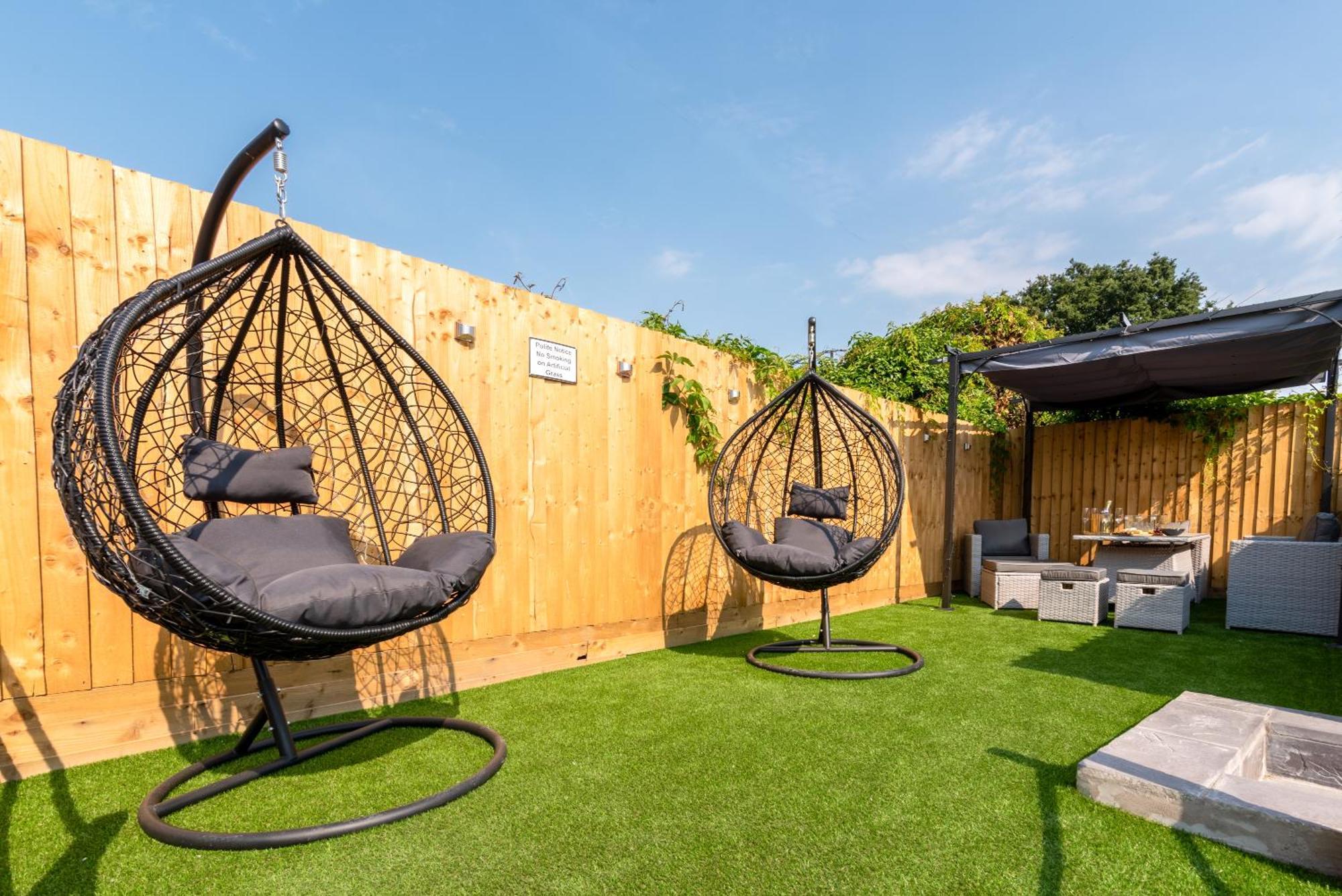 Cosy Cardiff Apartments - Garden Lounge Exterior photo
